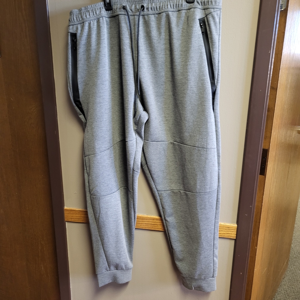 Encrypted Big & Tall Men's 5X Gray Jogger Pants
